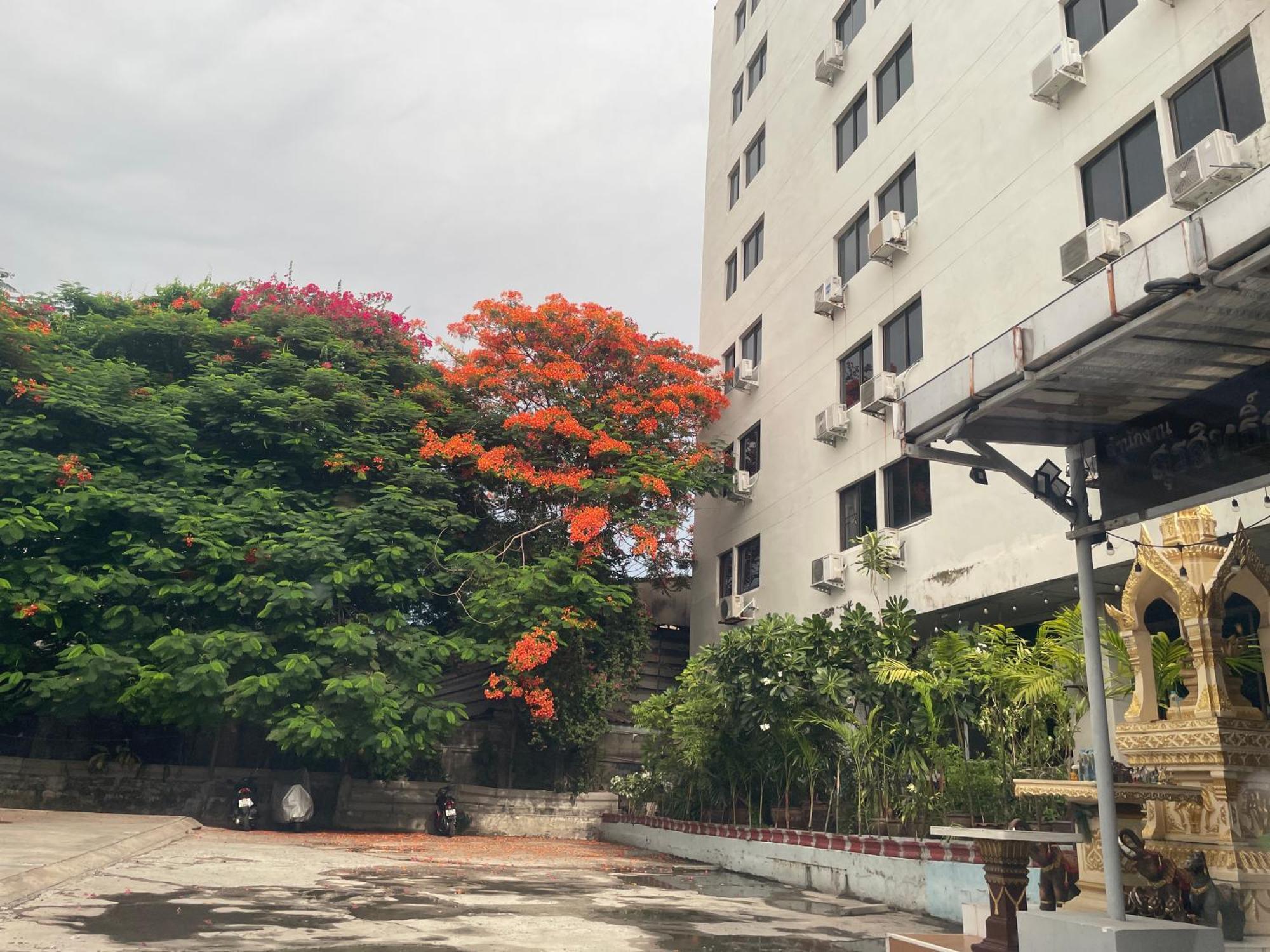 Win Mansion Motel Bangkok Ngoại thất bức ảnh